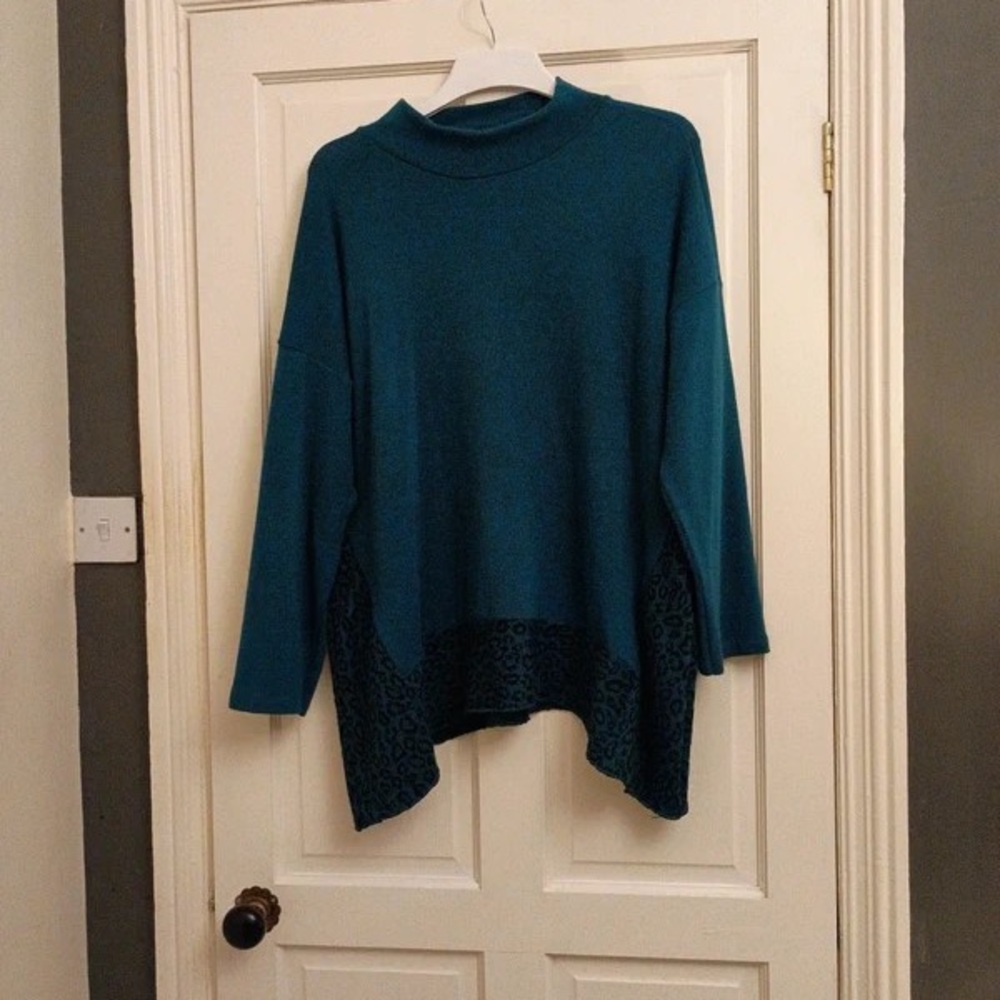 Women's Teal Cowl-Neck Tunic with Contrast Hem